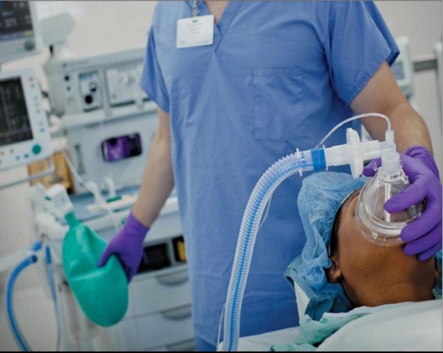 Breathing circuit used during assisted ventilation